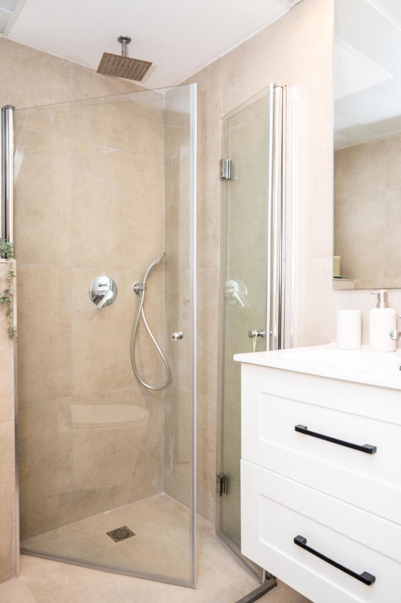 Eshkol Housing Haifa-Disraeli Urban & Business Boutique Apartments Complex Buitenkant foto