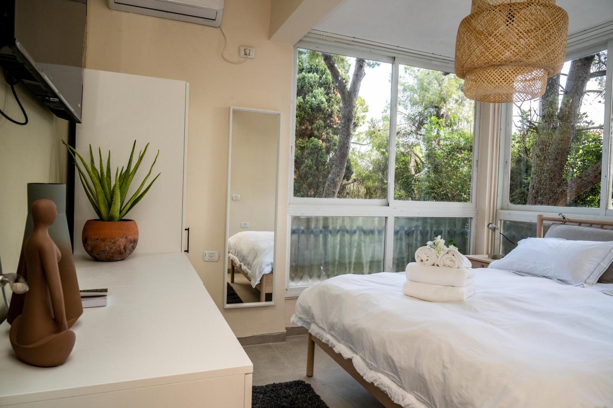 Eshkol Housing Haifa-Disraeli Urban & Business Boutique Apartments Complex Buitenkant foto